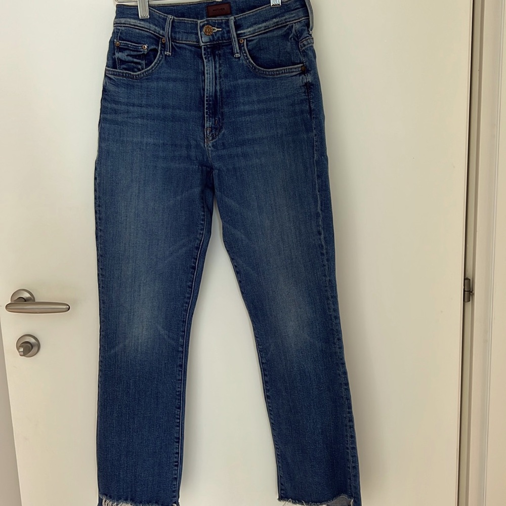 Mother, straight Jean lightly wear size 26